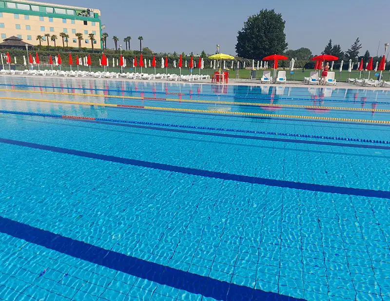 forum-assago-piscina-esterna-01